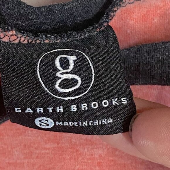 5/$25 GARTH Brooks World Tour Pink Charcoal Grey 3/4 Sleeve Henley T Shirt - Picture 3 of 12